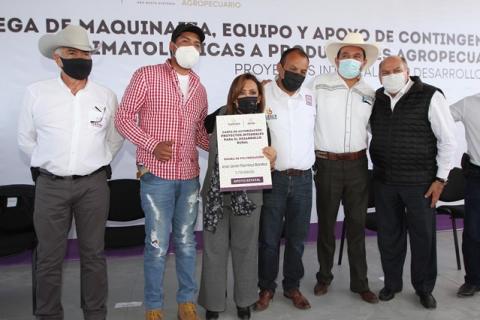 Recibe campo tlaxcalteca apoyos directos del gobierno estatal