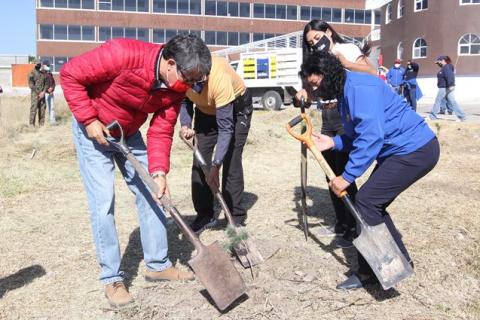 Fomentan reforestación en instituciones educativas de Tlaxcala
