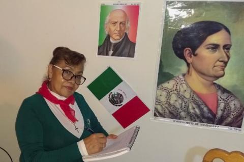 Maestros de Tlaxcala fortalecen símbolos patrios: SEPE