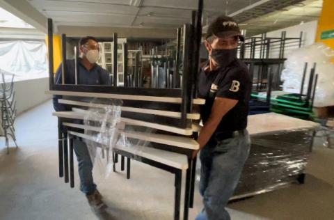 Resultan beneficiados más de 8 mil alumnos con entrega de equipamiento