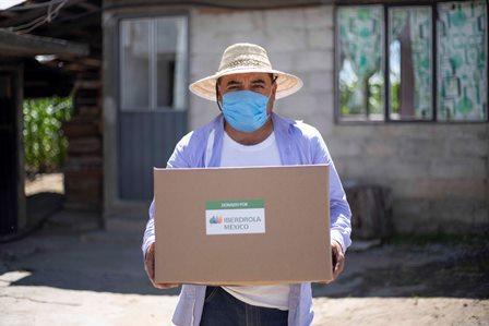 Entrega Programa Supérate despensas donadas por Iberdrola imagen 3