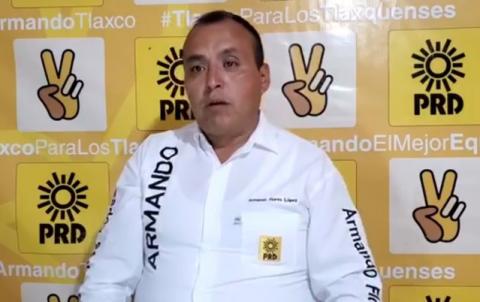 Tachan de títere y gandalla al presidente municipal de Tlaxco