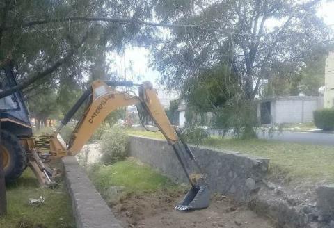 Se realiza segunda etapa de desazolve sobre bulevar Yancuitlalpan imagen 1