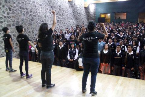 Más de 500 Jóvenes de Apizaco firmaron pacto contra el bullying imagen 2