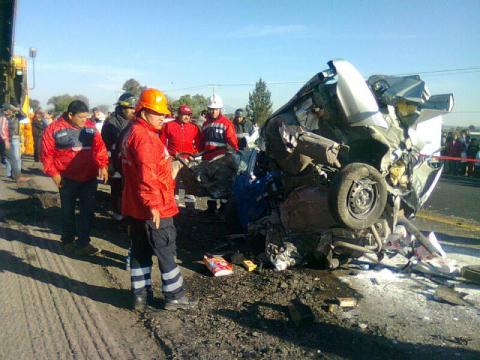 Deja un muerto falta accidente en autopista Tlaxcala – San Martín imagen 1