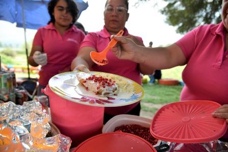 Realizan festival del chile en nogada en Acuitlapilco imagen 4