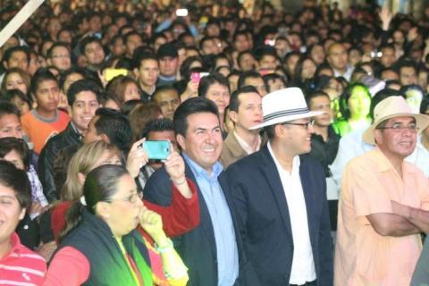LLegan miles al cierre de Carnaval Tlaxcala capital con Porfi Baloa y sus Adolescentes imagen 5