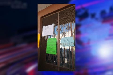 Trabajadores de la SEMARNAT se manifiestan para exigir la destitución de su comité sindical por malos tratos