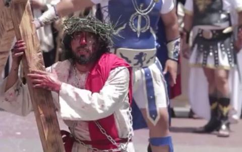 Morbo y sangre supera la fe en Semana Santa imagen 7
