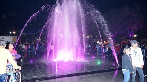 Zacatelquense se quedan vestidos y alborotados en la inauguración del parque imagen 4