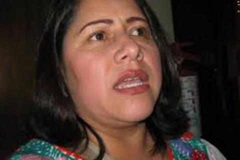 Le quitan el negocio a Blanca Águila y se emberrincha