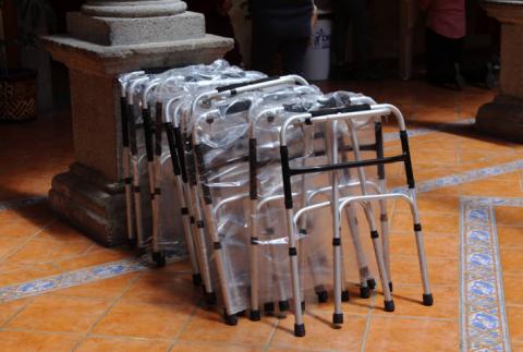 El DIF municipal entrega aparatos funcionales a personas vulnerables imagen 3
