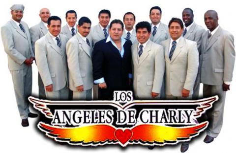 Teo González, Cessy Casanova y Los Ángeles de Charly, en el remate de Carnaval de Chiautempan imagen 2