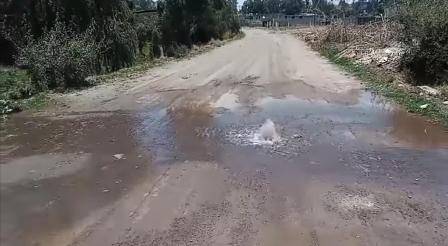 Apetatitlán en el abandono, aguas negras inundan hogares y el alcalde Azain ni se asoma