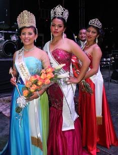 Con éxito coronan a reina de Feria de Tecolotla imagen 2