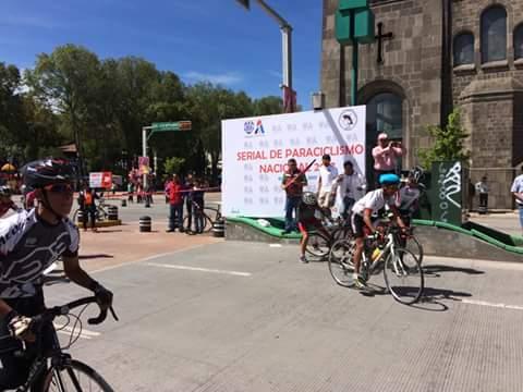 Realizan quinta carrera de paraciclismo en Apizaco imagen 2