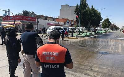 Se les riega la manteca y derrapan motociclistas en Apizaco