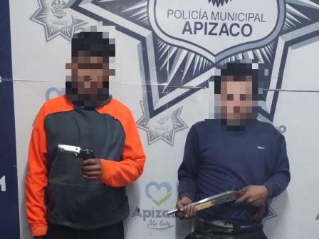 Detiene Policía Municipal de Apizaco a dos sujetos con armas