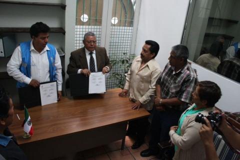 Firman convenio para mejorar la calidad de los servicios médicos en Totolac imagen 4