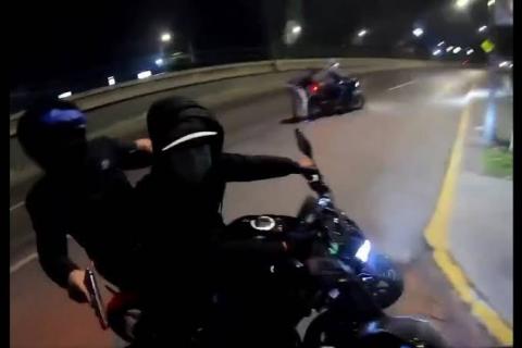 Sujetos armados arrebatan su motocicleta a un masculino en Apizaco