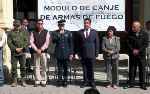 Realizan en Calpulalpan campaña de canje de armas de fuego imagen 1