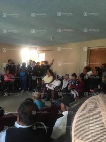 Vecinos piden salida de presidente de comunidad por inepto imagen 2