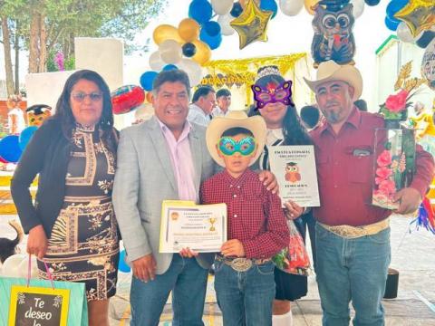 Diputado Vicente Morales enaltece a estudiantes de Hueyotlipan