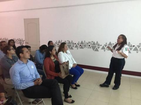Imparte IMM Apetatitlán plática de prevención contra la trata de personas imagen 2