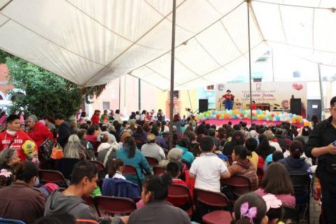 Celebran en Apetatitlán a las Mamás y los niños en su día imagen 1