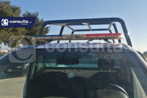 Sujetos desconocidos balean una patrulla en Ixtenco; no hay lesionados
