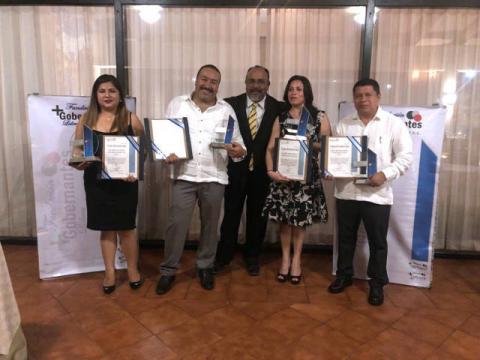 Fundación Gobernantes Líderes reconocen liderazgo de Badillo Jaramillo imagen 1