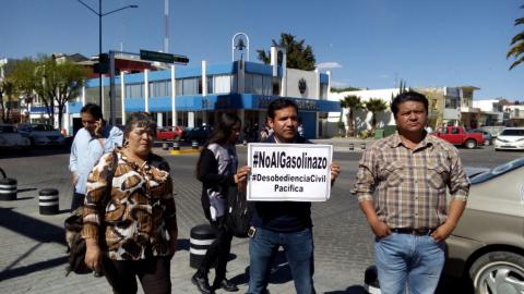 Apizaquenses protestan contra el alza a los combustibles imagen 1