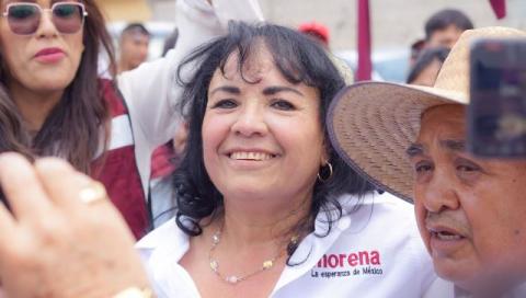 Impone liderazgo, Blanca se registra como candidata de Morena para Zacatelco