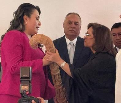 Blanca Estela Angulo Meneses, asume alcaldía de Chiautempan