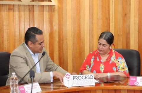 Blanca Águila Lima recibe constancia que la acredita como Diputada de la LXV Legislatura local imagen 2