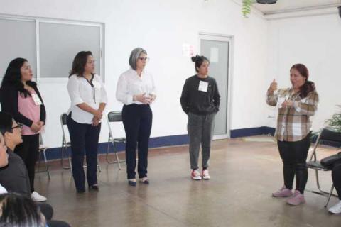 Mujeres con discapacidad auditiva visitaron las instalaciones de la CEDHT imagen 3