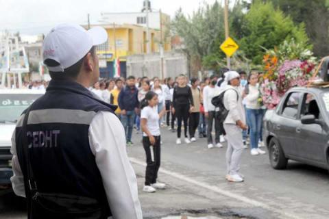 Brindó CEDHT acompañamiento a manifestación de estudiantes de la Normal Rural de Panotla imagen 3