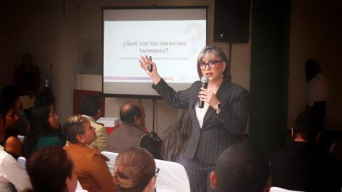 Impartió presidenta de la CEDHT conferencia al personal de la presidencia municipal de Chiautempan imagen 5