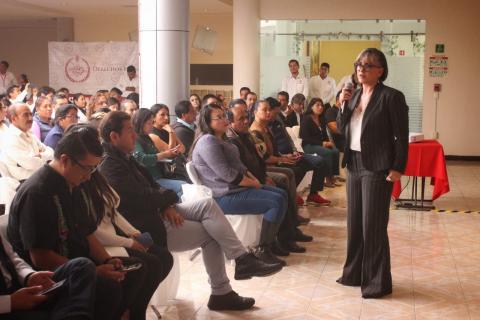 Impartió presidenta de la CEDHT conferencia al personal de la presidencia municipal de Chiautempan imagen 1