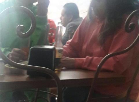 Alcalde de Amaxac andaba de parranda con su directora jurídica