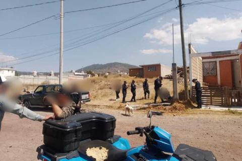 Casi los linchan; vecinos enfurecidos golpean a tres presuntos ladrones en Tlaxco