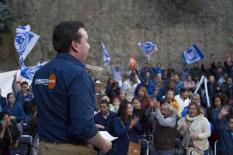 Humberto Macías va con todo por el distrito I imagen 3