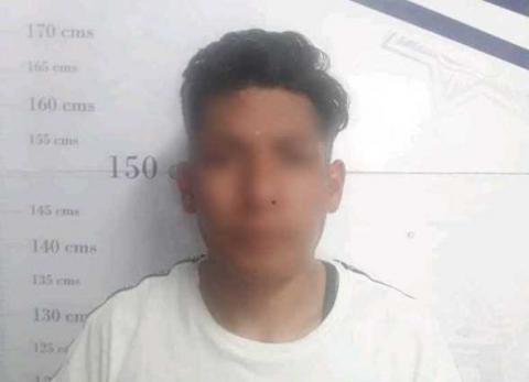 Mujer policía detiene a sujeto que le robó a un menor en Apizaco