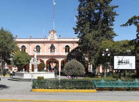 En pleno centro de Calpulalpan asesinan a ancianita tras asaltarla
