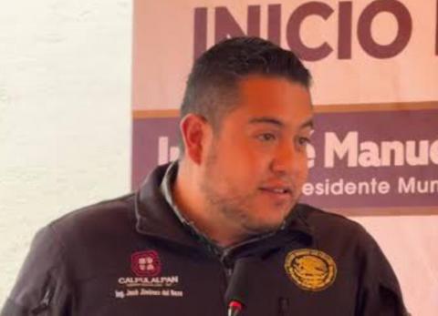 Edil de Calpulalpan hace campaña anticipada a favor de El Delfín y viola reglas de Morena