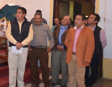 Contribuyen en mejoramiento de parroquia en “Santiago Cuaula” imagen 3