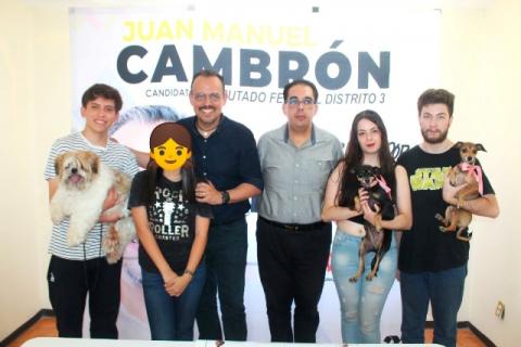 Firma Pacto Animalista el candidato a diputado Juan Manuel Cambrón imagen 3