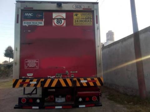 Policía municipal en recorrido ubican camión de carga con reporte de robo imagen 1