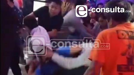 Se arma pelea campal en antro de mala muerte de San Pablo del Monte