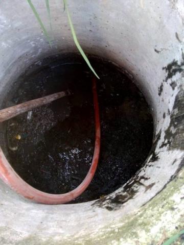 Atiende Capam fugas de drenaje y agua en calles de Loma Bonita imagen 3